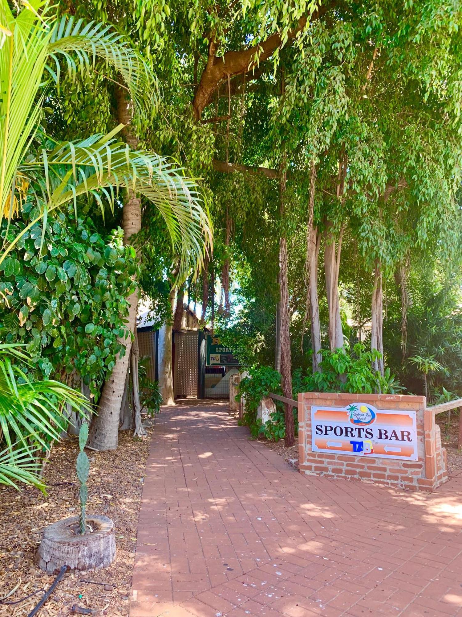 Roebuck Bay Hotel Broome Bagian luar foto